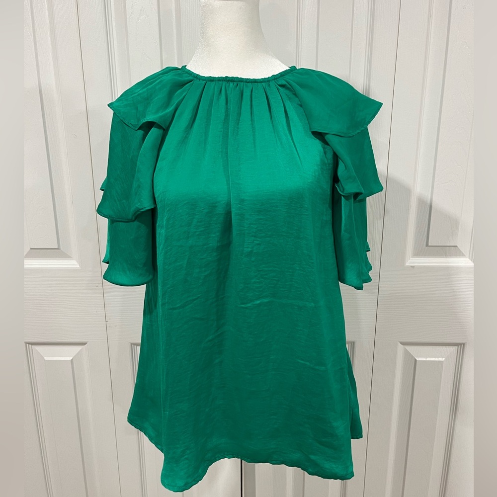 NWT silky ruffle sleeve blouse